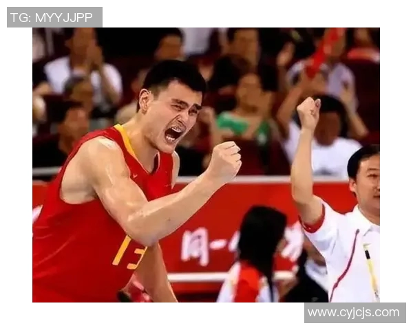 姚明盛赞詹姆斯篮球天赋与职业精神引发广泛关注与讨论