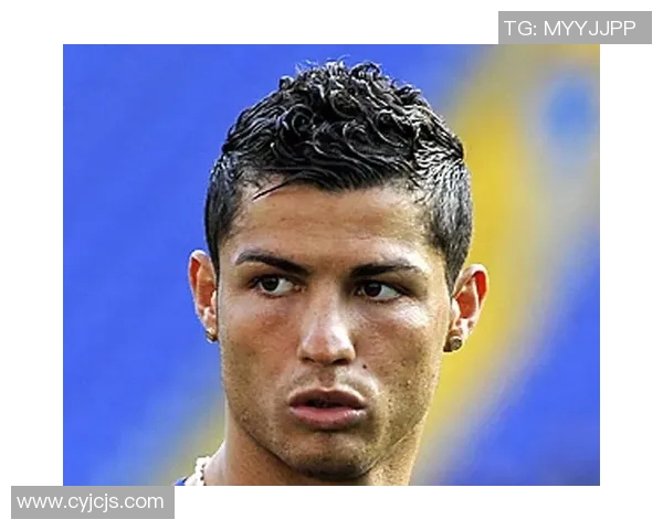 足球明星发型解析从贝克汉姆到C罗的时尚潮流与个性风格