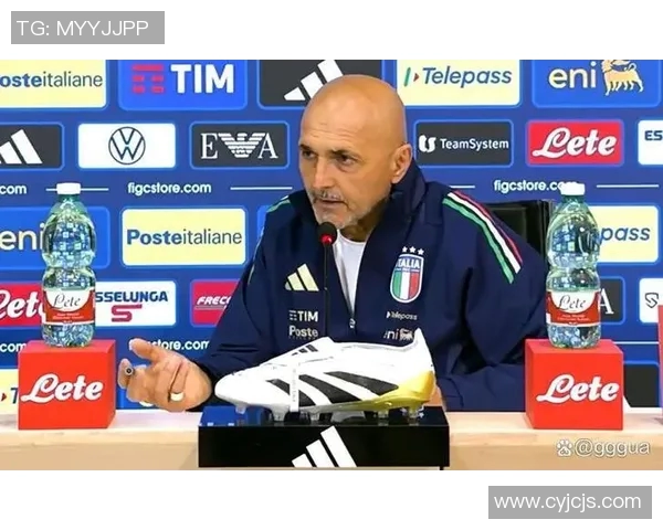 足球明星热议意大利球员表现与风格分析引发广泛关注与讨论