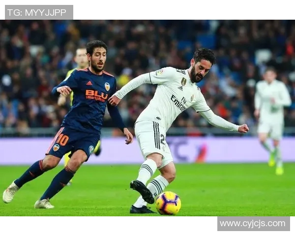 圣塔菲与巴兰的精彩对决分析及赛季表现全面解析