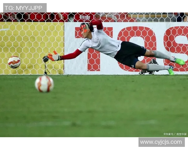 足球明星任意球精彩瞬间集锦让你领略绝妙技艺与激情时刻 足球明星任意球精彩瞬间集锦让你领略绝妙技艺与激情时刻