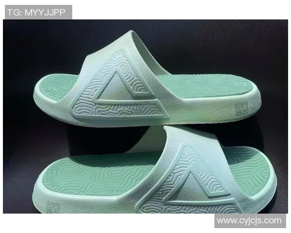 篮球明星拖鞋引领时尚潮流舒适与运动的完美结合尽显个性魅力 篮球明星拖鞋引领时尚潮流舒适与运动的完美结合尽显个性魅力