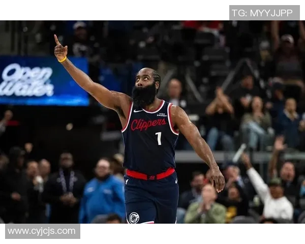 篮球与冰球明星的竞技魅力与人生故事的交汇探讨